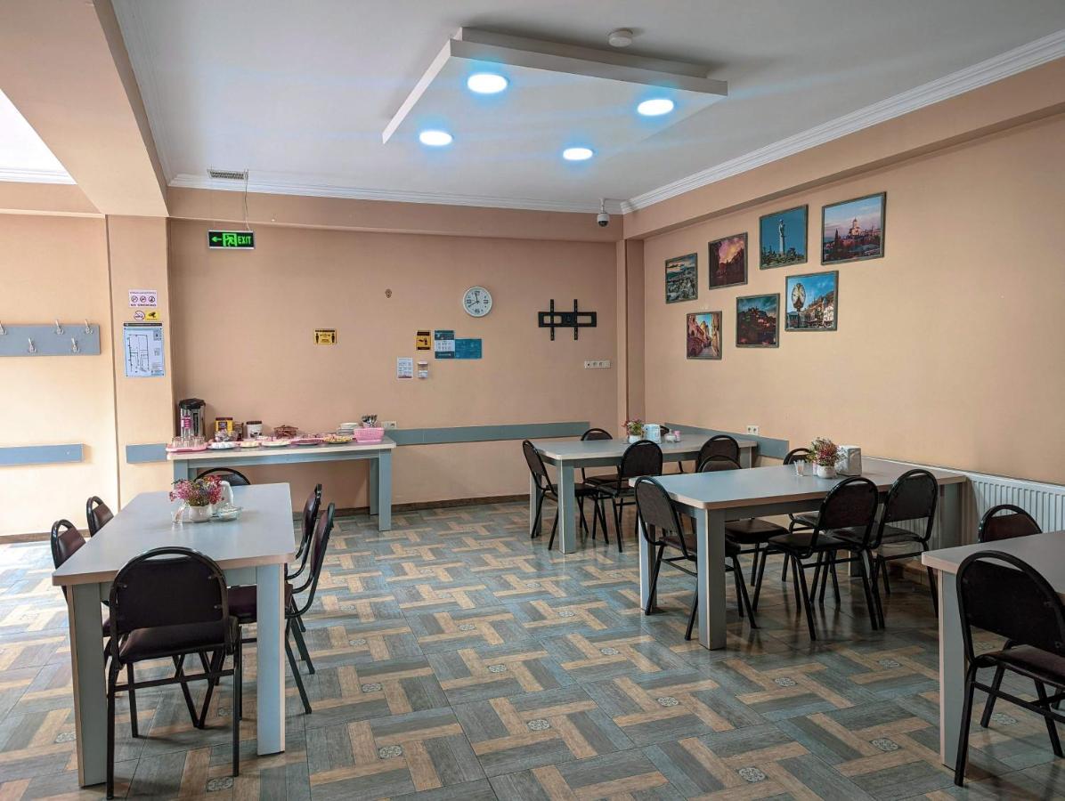 Tbilisi Airport Hotel - Atu Exteriör bild